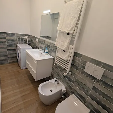 Loreto 15 Mins From Duomo - M1 Rovereto *